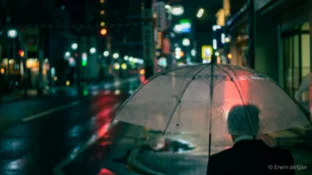 Street supporting frame